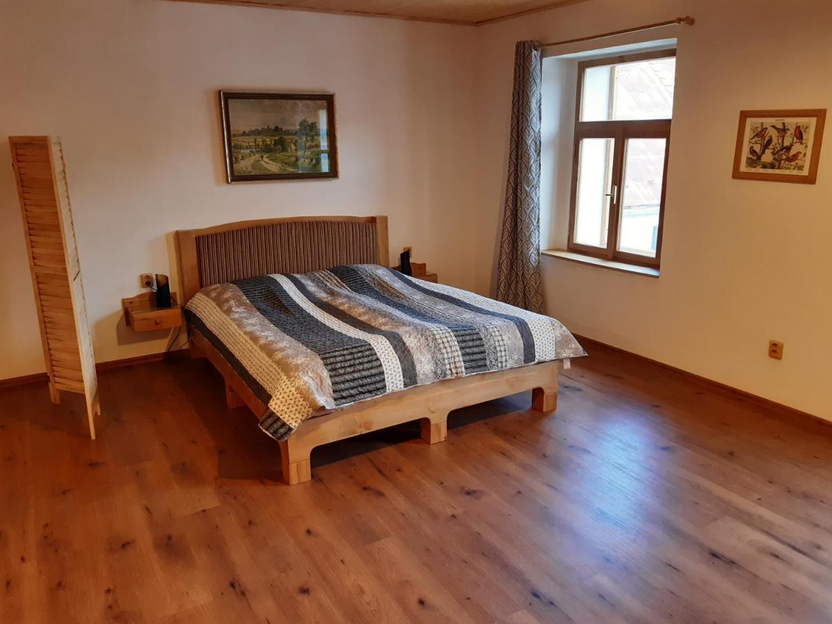 Staj Zaksin - Spejchar Apartment Duba Luaran gambar